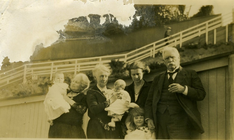 Frederick and Clara Chapman (centre) with daughter Clara (Vera) Eichelbaum and three grandchildren (Mary, Margaret, and Ann).